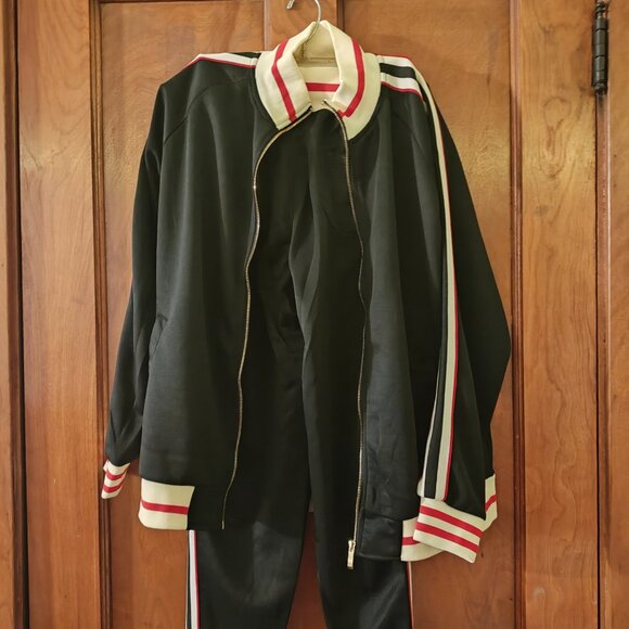 Victorious Black and Cream Womens Track Suit - Picture 2 of 9